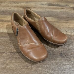 CLARKS Unstructured Appley Zip Womens Brown Leather Loafers Flats Sz 7.5